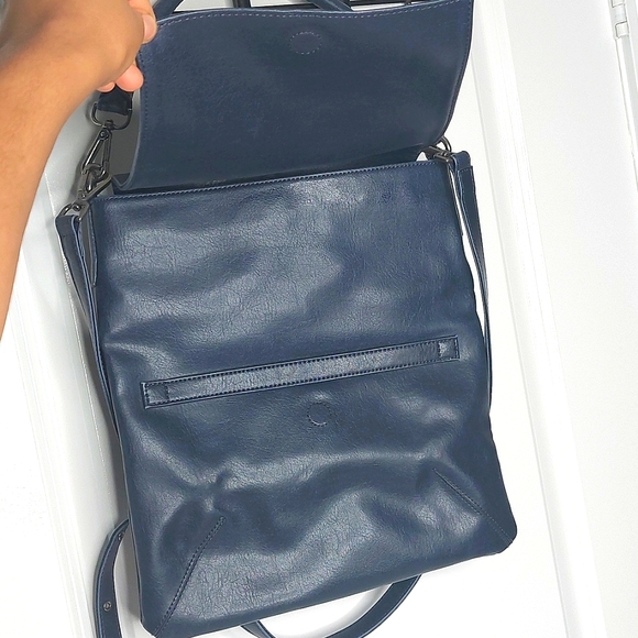 Matt & Nat Navy Blue Handbag Crossbody Bag Purse - Picture 3 of 13